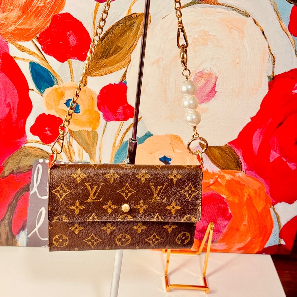 Louis Vuitton Brown and Gold Monogram Wallet - Picture 5 of 15